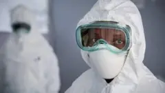 Les travailleurs de la santé en RD Congo ont dû faire face à de multiples épidémies d'Ebola au fil des ans.