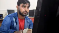 હૅન્ડ ટ્રાન્સપ્લાન્ટ કરાવનાર રાહુલ