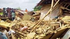 Pipo gada to look collapsed building