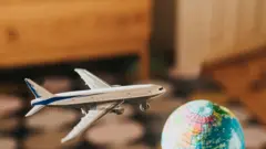 飛機 地球儀