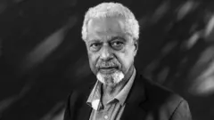 Gurnah mwenye umri wa miaka 73 ni mwandishi wa riwaya 10 , ikiwemo Paraduse and Desertion, amejipatia dola $1.14m kwa kushinda tuzo hiyo mwaka huu.