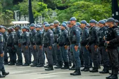Policiais durante operação no Vale do Anhangabaú, São Paulo, em fevereiro de 2025