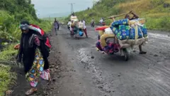 Abasivile bo muri DR Congo  barimo guhunga gutera intambwe kw'inyeshyamba za M23 (ifoto yo mu bubiko) 