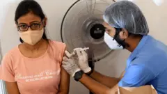 વૅક્સિન