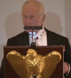 பிரிட்டன் அரசர் நகைச்சுவை - வெள்ளை மாளிகையில் சிரிப்பலை