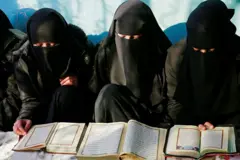 نجونې په مدرسه کې
