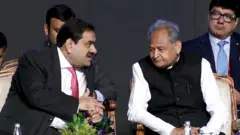 अशोक गहलोत और गोतम अडाणी