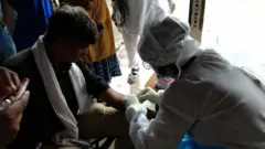 બ્લેડ સૅમ્પલ લેવાની કામગીરી