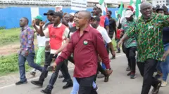 Aworan ẹgbẹ NLC