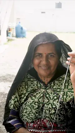 கட்ச் எம்பிராய்டரி கலையை இணையம் மூலம் பிரபலமாக்கும் பெண்கள்