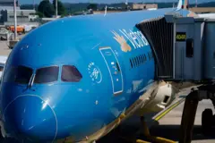 Máy bay Vietnam Airlines 