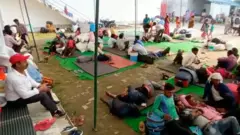 भारतको उत्तर प्रदेशको लखीमपुर खीरीमा नेपाल-भारत सीमा नजिक थुप्रै नेपालीहरू फसेका छन् र गुरुद्वारामा शरण लिइरहेका छन्। एक भिडिओ।