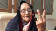 97 वर्षीय महिला सरपंच, विद्या देवी, राजस्थान