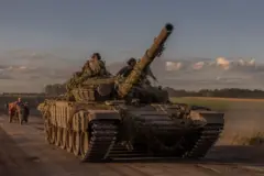Орус бийлиги менен Украин бийлиги Курск областындагы кармаш тууралуу эки башка маалымат берип жатат