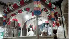 मलंगगडावरील 'मंदिरात' आरतीच्यावेळेस खरंच मुसलमान घुसले का?
