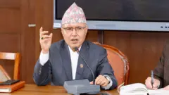 अर्थमन्त्री रामेश्वर खनाल