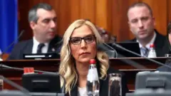 Maja Popović, bivša ministarka pravde tokom skupštinske sednice