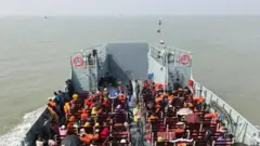 রোহিঙ্গাদের একটি অংশকে ভাসানচরে স্থানান্তরের পর আবার এ নিয়ে বিএনপি মুখ খুলেছে।