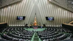 نمایی از درون مجلس ایران