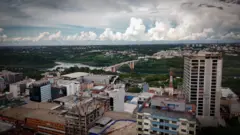 Vista aérea da Ciudad del Este