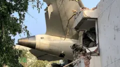 બીબીસી ગુજરાતી, ગુજરાત, અમદાવાદ, પ્લેન ક્રૅશ, અમદાવાદ પ્લેન ક્રૅશ, વિમાન દુર્ઘટના, સિવિલ હૉસ્પિટલ, ડીજીસીએ, ઍર ઇન્ડિયા