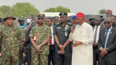 Gwamnan Kano da jami'an tsaro