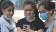 विद्यार्थिनी