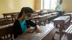  विद्यार्थी