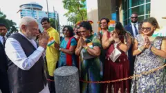 ప్రధానమంత్రి నరేంద్రమోదీ, ట్రినిడాడ్ అండ్ టొబాగో, భారత సంతతి ప్రజలు, బ్రిటీషర్లు, వలస కార్మికులు