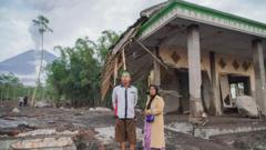 fakta-fakta-terbaru-erupsi-gunung-semeru-2800-kali-letusan-sepanjang-2025