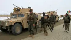 Majeshi ya Afghanistan yamesafiri katika eneo la ajali mkoani Deh Yak