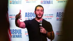 El candidato demócrata al Senado, Abdul El‑Sayed, el 25 de julio de 2026, en Ferndale, Michigan.