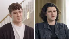 Imagem composta com Gabriel Shemirani à esquerda, um jovem de cabelos castanhos curtos, vestindo um casaco preto sobre uma camiseta branca; e, à direita, Sebastian Shemirani, irmão mais velho de Gabriel, com cabelo ondulado castanho longo e vestindo uma jaqueta jeans sobre uma camiseta preta