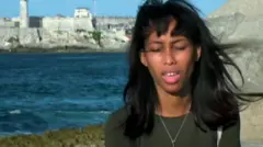 தனதுபுகைப்படங்கள் டெலிகிராமில் பகிரப்பட்டது முதல், சாரா வெளியில் செல்வதை தவிர்த்தார்.