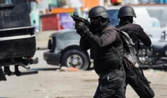 Deux éléments des forces de  sécurité armés