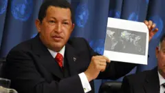 Hugo Chávez discursando na ONU em 2006