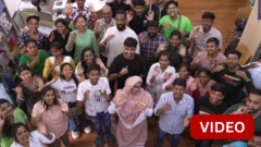 டெஃப் புக்வேவ்: 'இங்கு காது கேளாதோர் தயக்கமின்றி பேசலாம்'