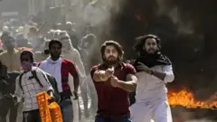 டெல்லி வன்முறை: துப்பாக்கியால் சுட்ட ஷாரூக் கைது
