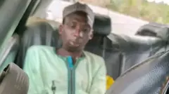 Ọkunrin to wọ aṣọ alawọ ewe