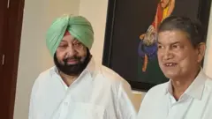 कैप्टन अमरिंदर सिंह के साथ हरीश रावत