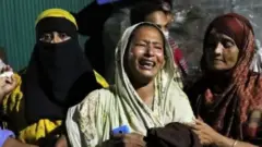 স্বজনরা ঘটনার সুষ্ঠু তদন্ত এবং বিচার চান।