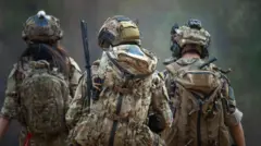 Foto of military officers