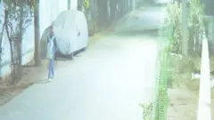 సీసీటీవీలో యువతి