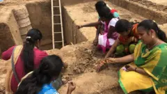 கீழடி