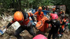 Banjir dan longsor di Sukabumi