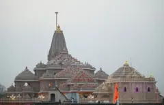 राम मंदिर तीर्थ क्षेत्र ट्रस्ट में ज़्यादातर सदस्य आरएसएस और वीएचपी से हैं 