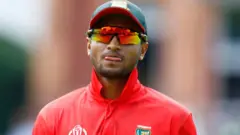 সাকিব আল হাসানের বিরুদ্ধে চুক্তি ভঙ্গের অভিযোগ