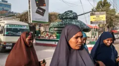 ነዋሪዎች በሃርጌሳ ጎዳና ላይ 