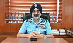 हवाई दलाचे प्रमुख एअर चीफ मार्शल अमर प्रीत सिंग 