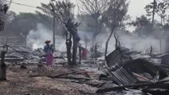 အရပ်သားနေအိမ်တွေ မီးလောင်ကျွမ်းပြီးနောက် တွေ့ရတဲ့မြင်ကွင်း